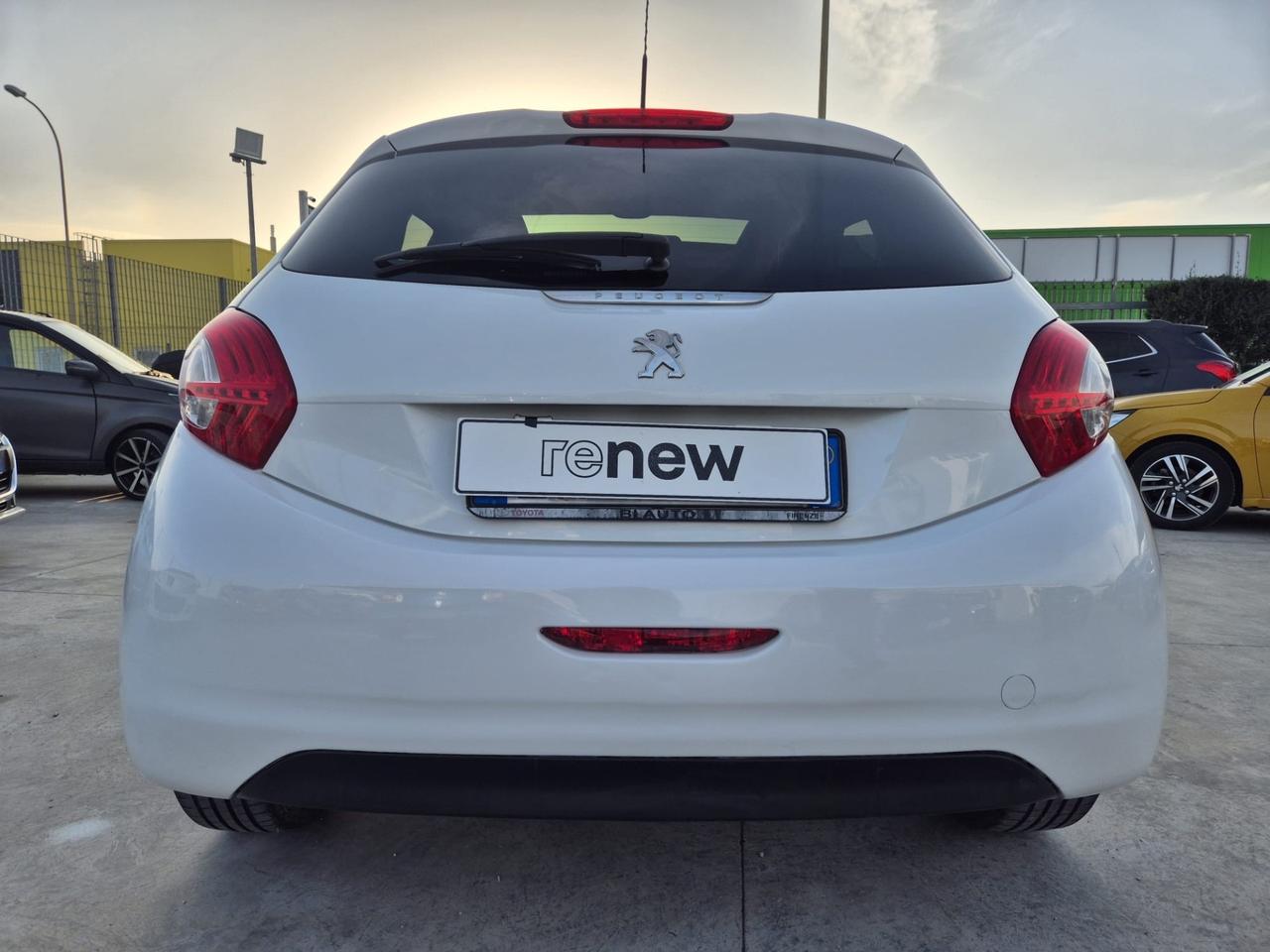 Peugeot 208 1.4 HDi 68 CV 5 porte Allure TETTO PANORAMICO