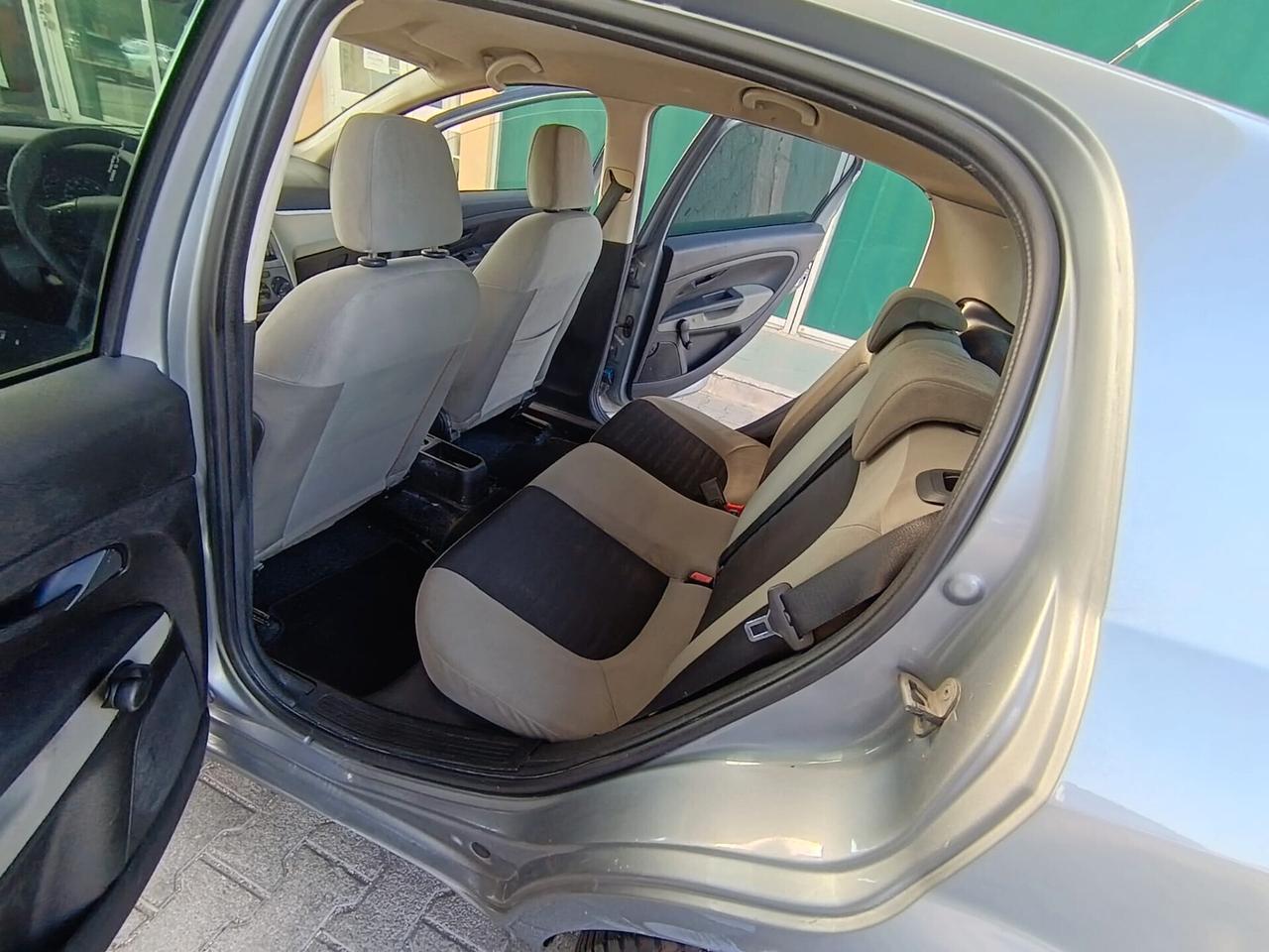 Fiat Grande Punto 1.3 MJT 75 CV 5 porte Active neopat occasione