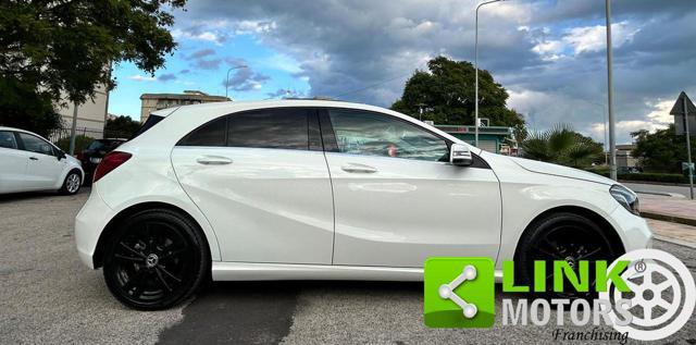 MERCEDES-BENZ A 180 d Premium