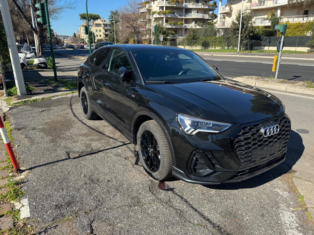 Audi Q3 35 TFSI S line edition