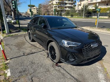 Audi Q3 SPB 35 TFSI S line edition