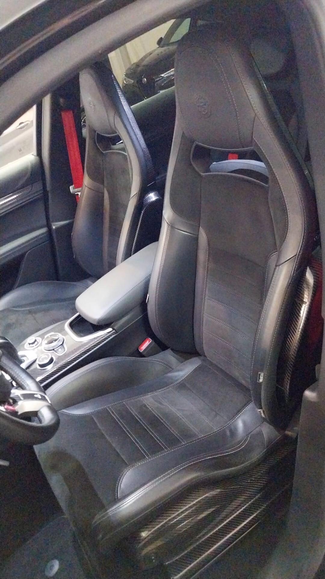 Alfa Romeo Stelvio 2.9 Bi-Turbo V6 510 CV AT8 Quadrifoglio