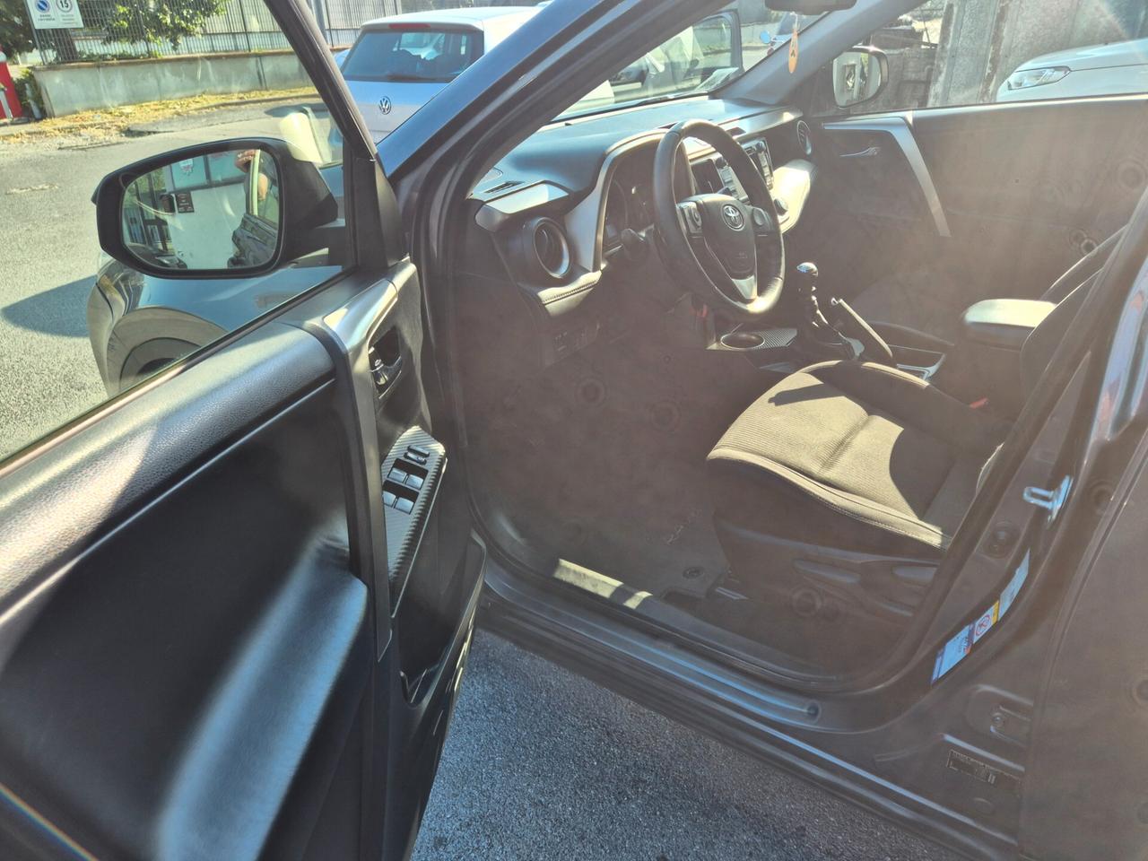 Toyota RAV 4 RAV4 2.0 D-4D 2WD STYLE