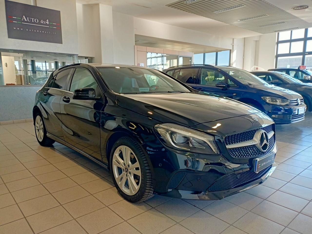 Mercedes-Benz A 180 A 180 d Sport my16