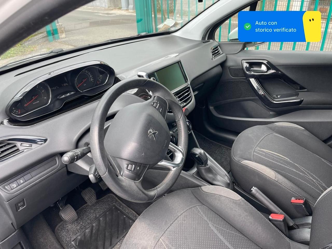 Peugeot 208 1.4 HDi 68 CV 5 porte Allure