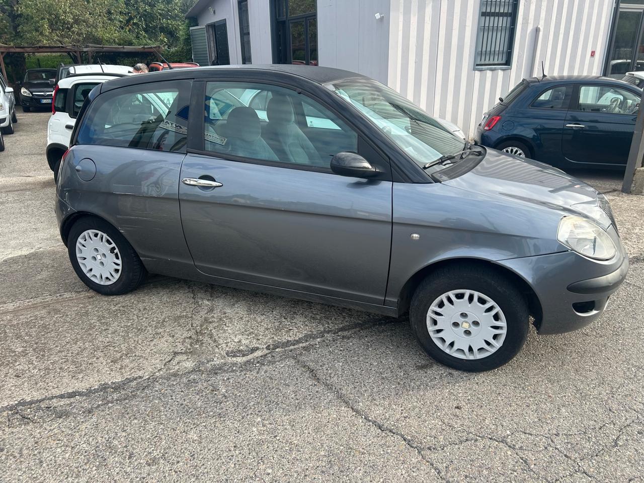 Lancia Ypsilon 1.2 Argento