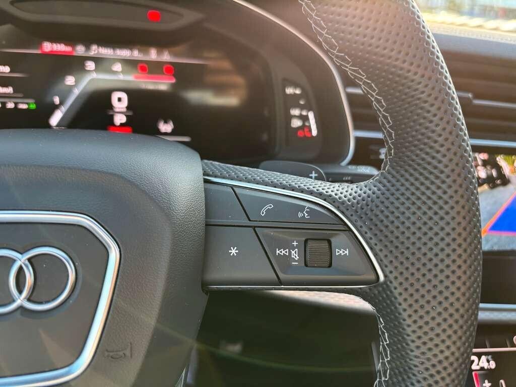 Audi Q8 S line esition 286 cv 2025/ 12.000 KM IVA ESPOSTA Tua a soli 849 Euro al mese