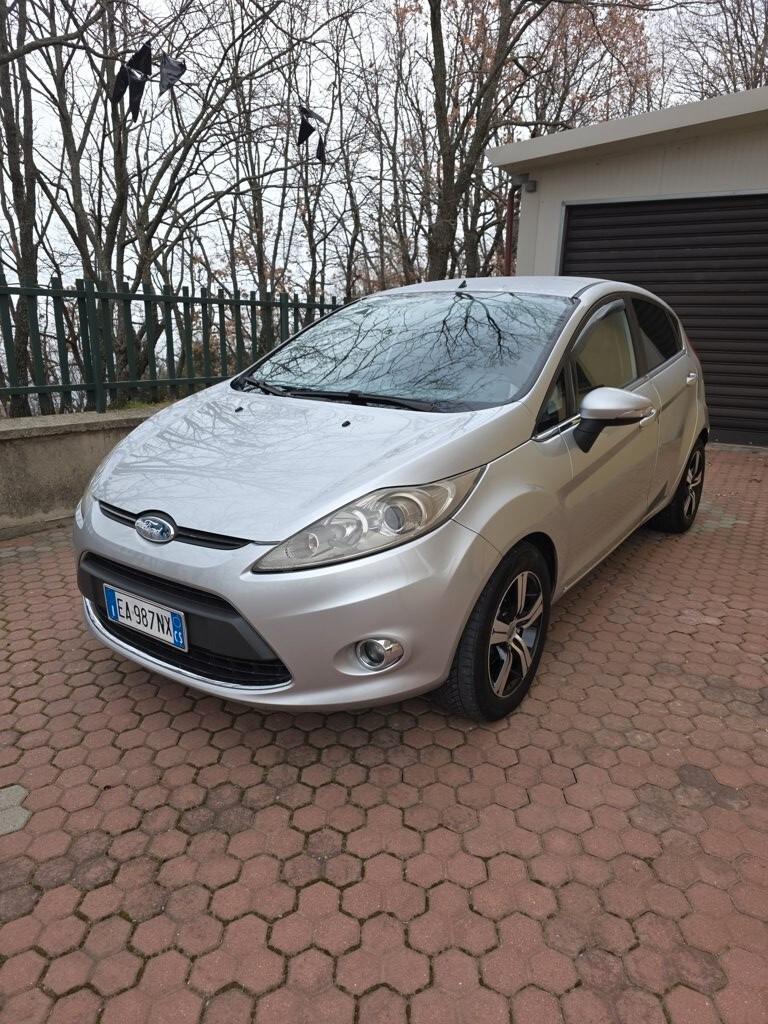 Ford Fiesta 1.6 TDCi 90CV 5 porte DPF Titanium