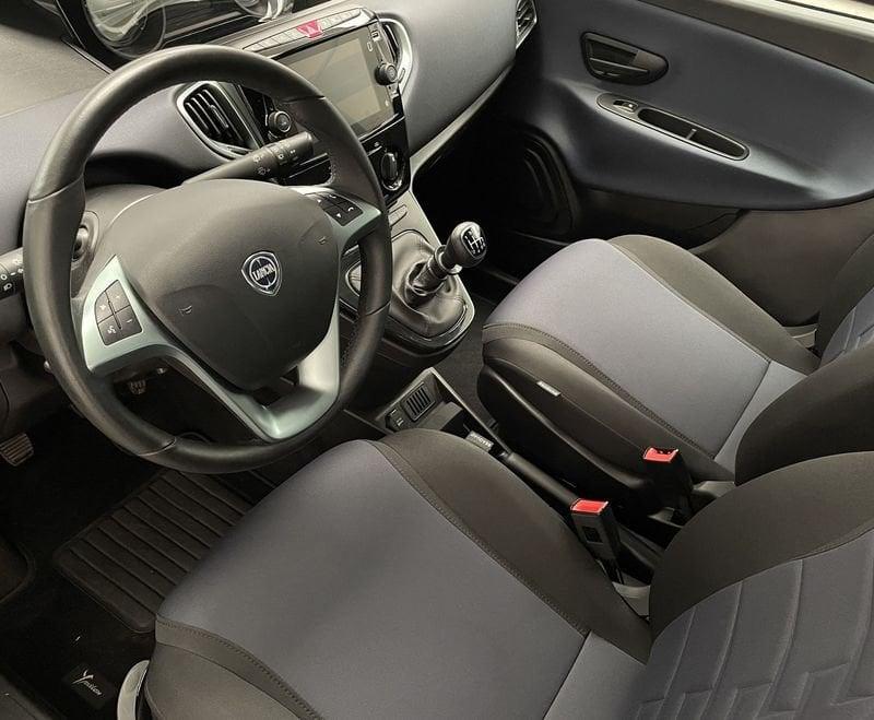 Lancia Ypsilon Ypsilon 1.0 FireFly 5 porte S&S Hybrid Silver Plus