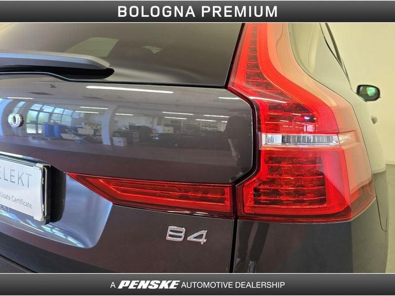 Volvo XC60 XC60 B4 automatico Plus Dark