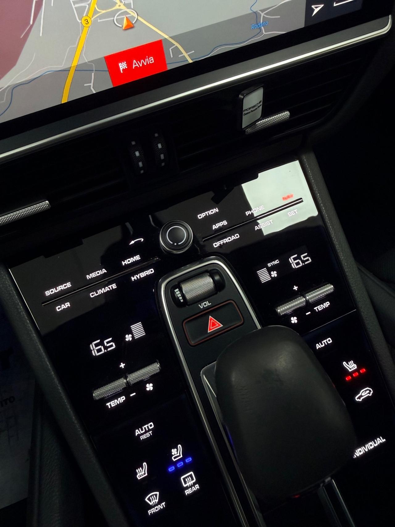 Porsche Cayenne 3.0 V6 462CV TOT E-Hybrid 07/2018 UFFICIALE