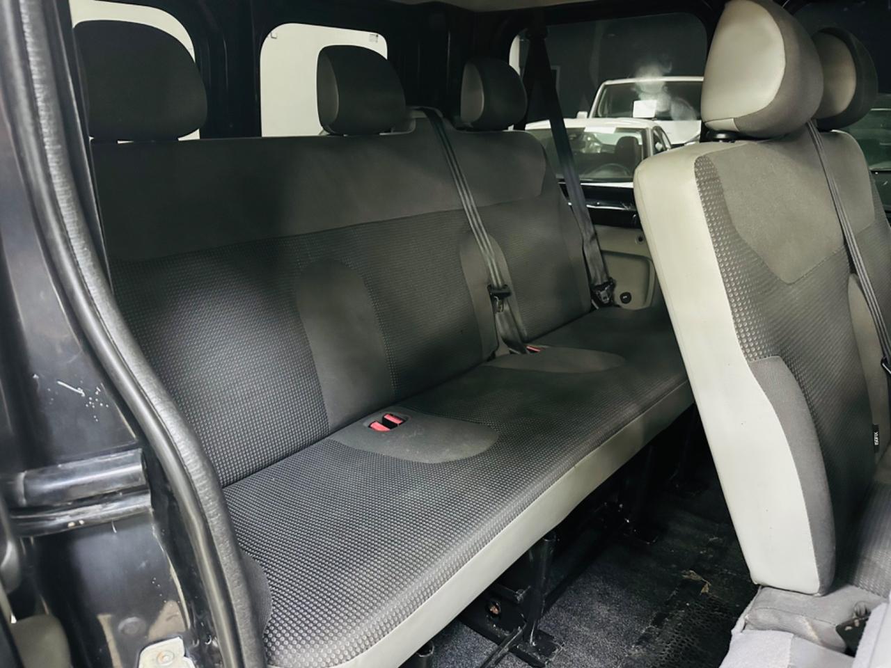 Opel Vivaro 2.0 CDTI 120CV PC-TN Combi 9 posti 2011