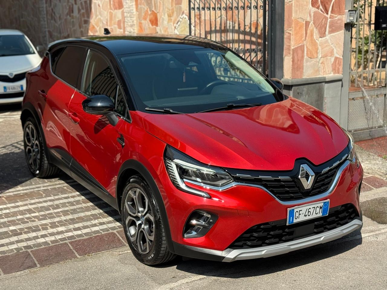 Renault Captur Plug-in Hybrid E-Tech 160 CV Intens