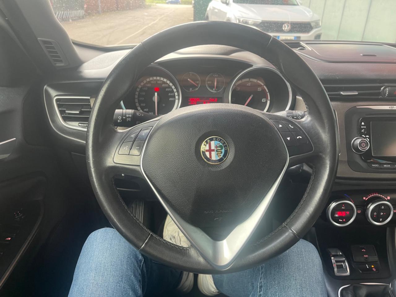 Alfa Romeo Giulietta 1.6 JTDm-2 105 CV Distinctive