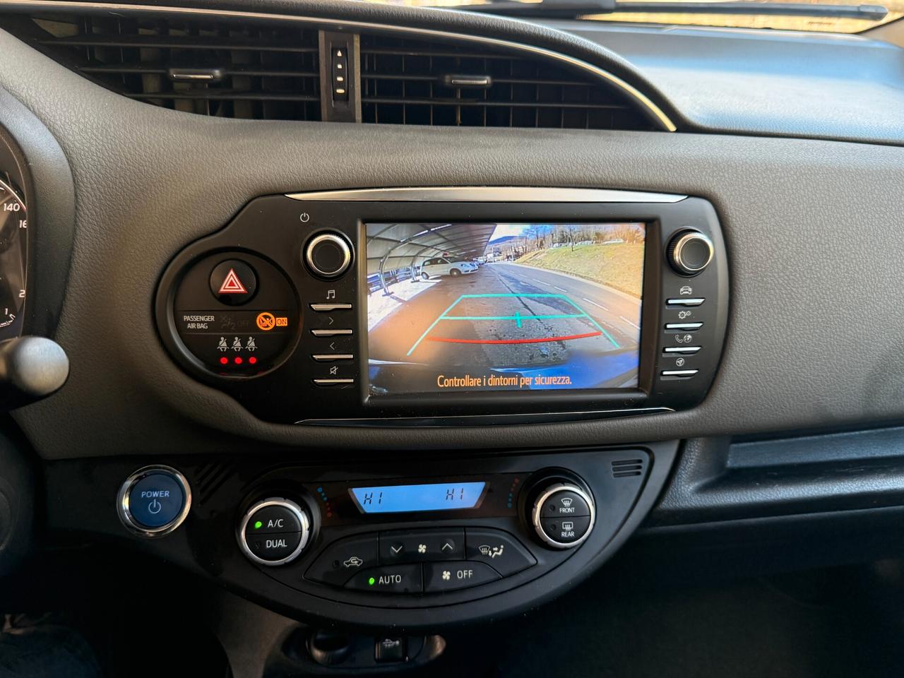 Toyota Yaris 1.5 Hybrid 5 porte Business 73cv