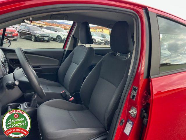 TOYOTA Yaris 1.0 72 CV 5 porte Lounge