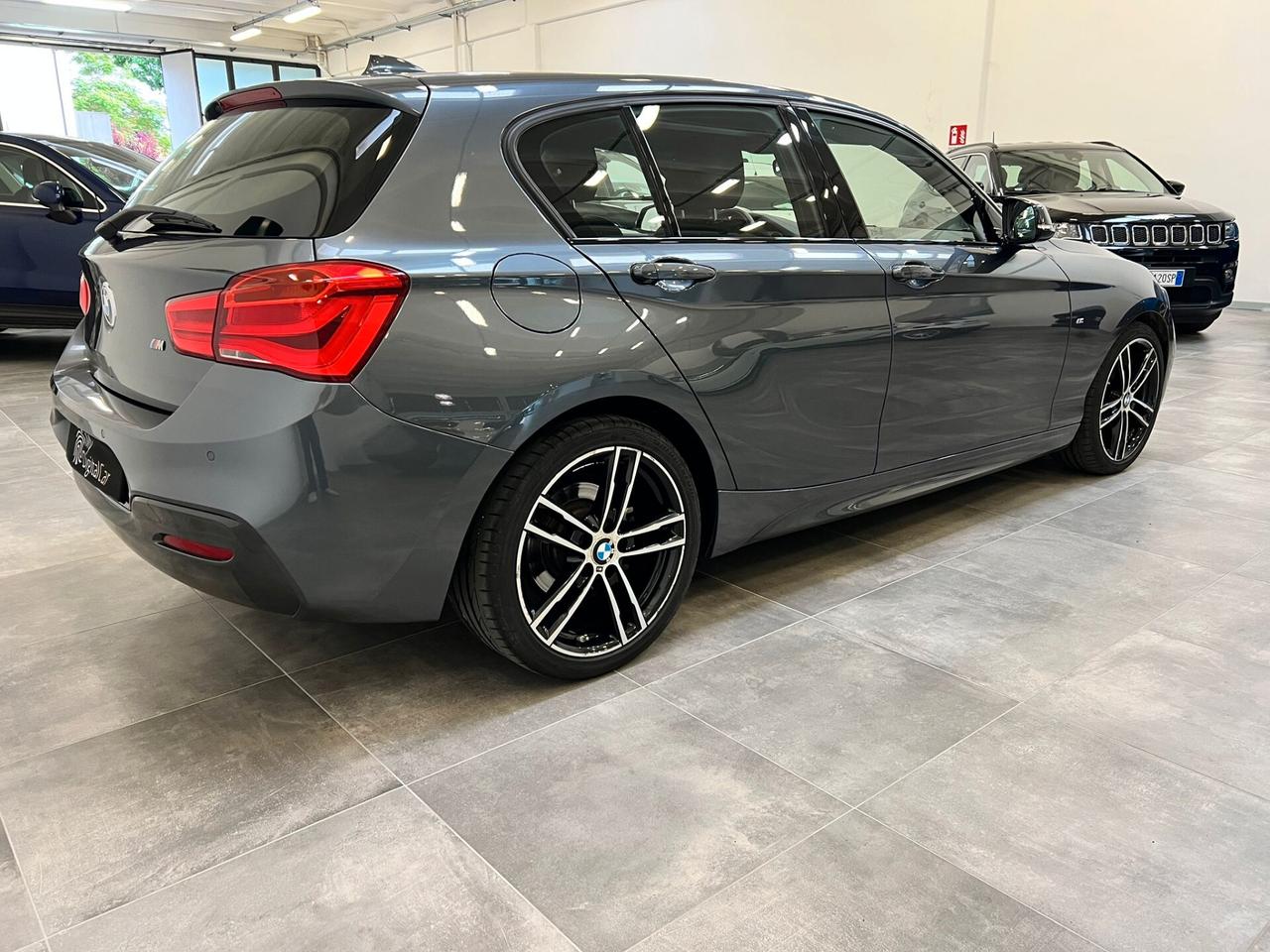 Bmw 118 118d 5p. Msport