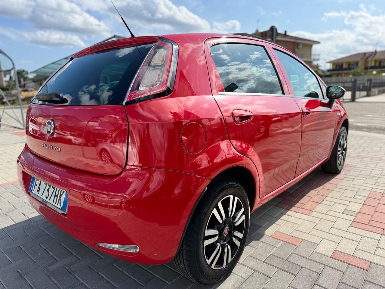 Fiat Punto 1.2 69CV 5P Young EURO 6*UNICO PROP