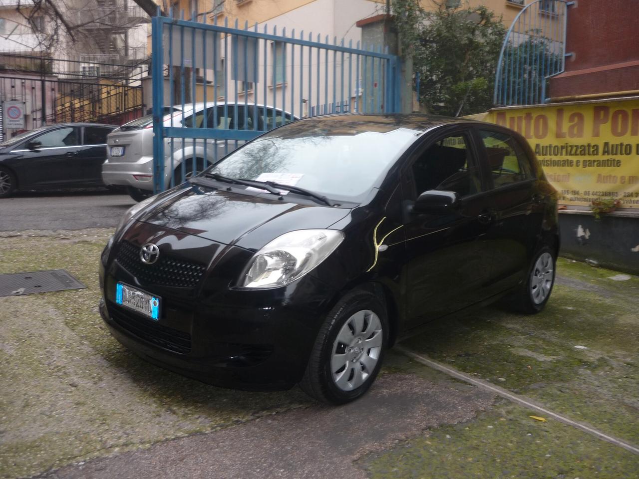 Toyota Yaris 1.0 5 porte Sol