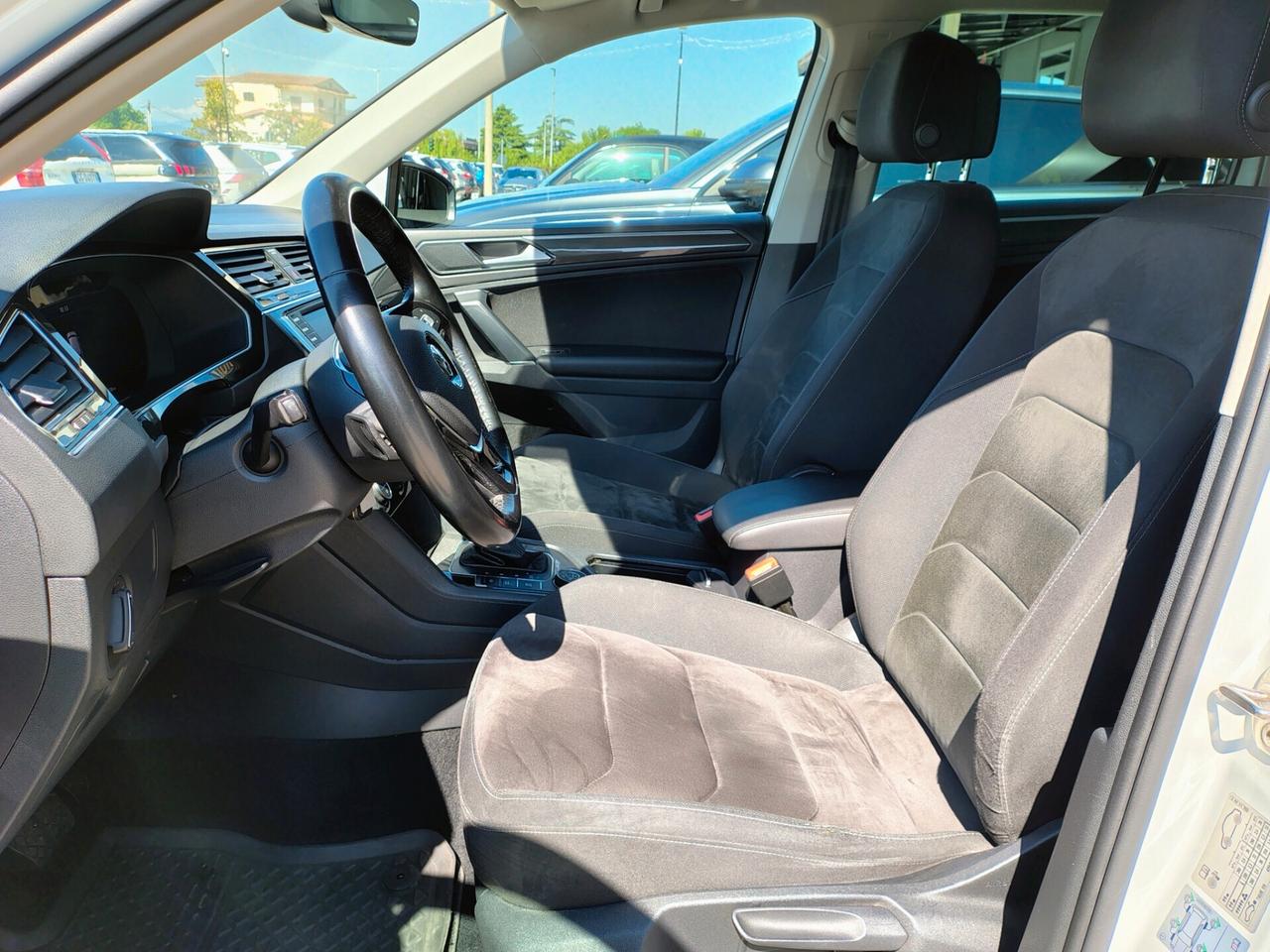 Volkswagen Tiguan 2.0 TDI SCR DSG 4MOTION Business BMT