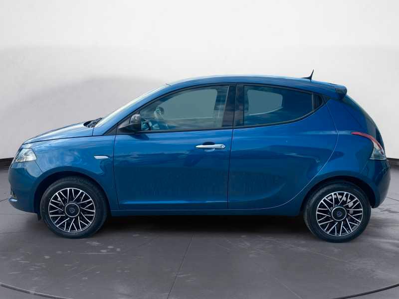 LANCIA Ypsilon 1.0 firefly hybrid Platino s&s 70cv
