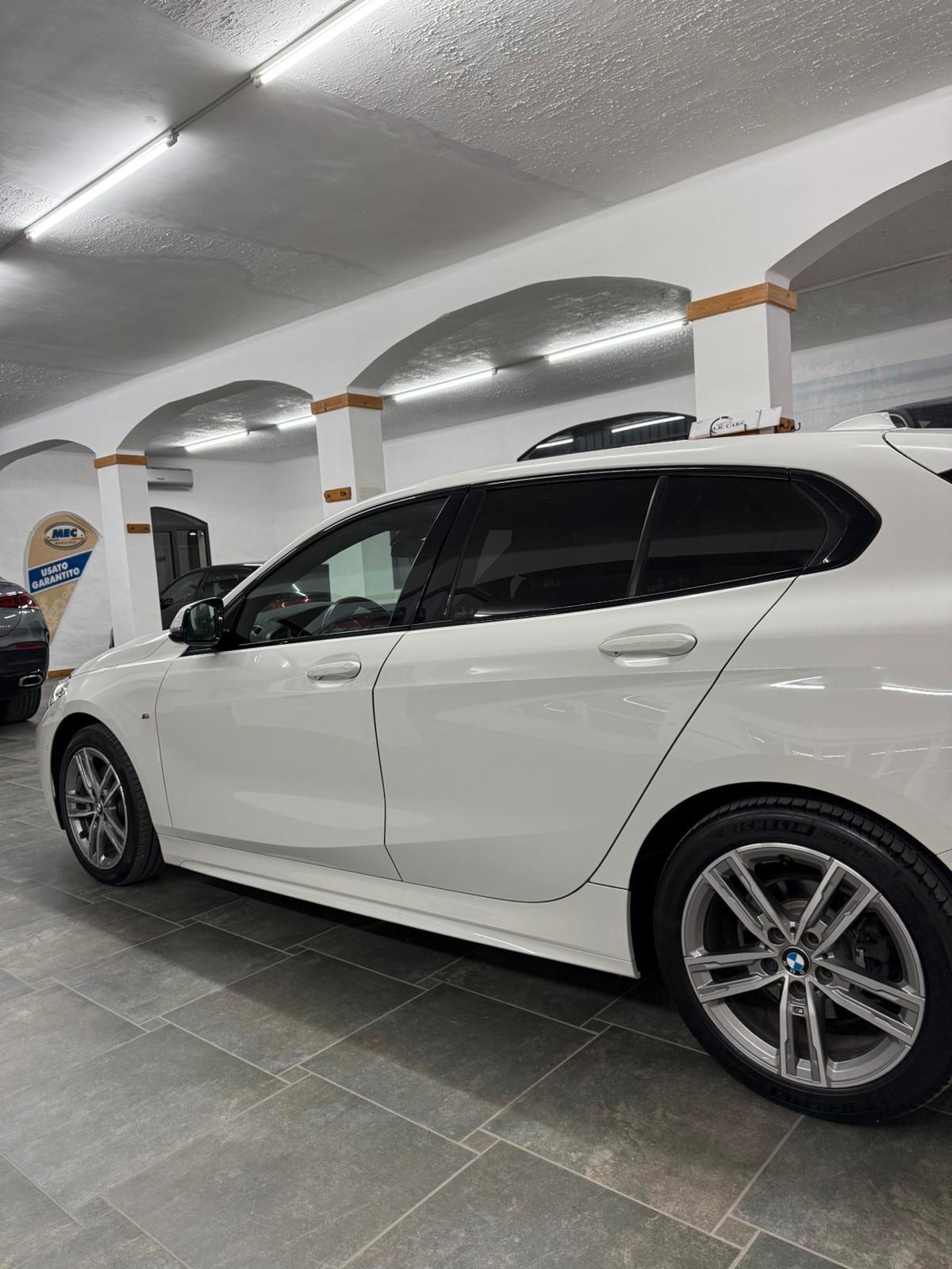 Bmw 118d 5p. Msport