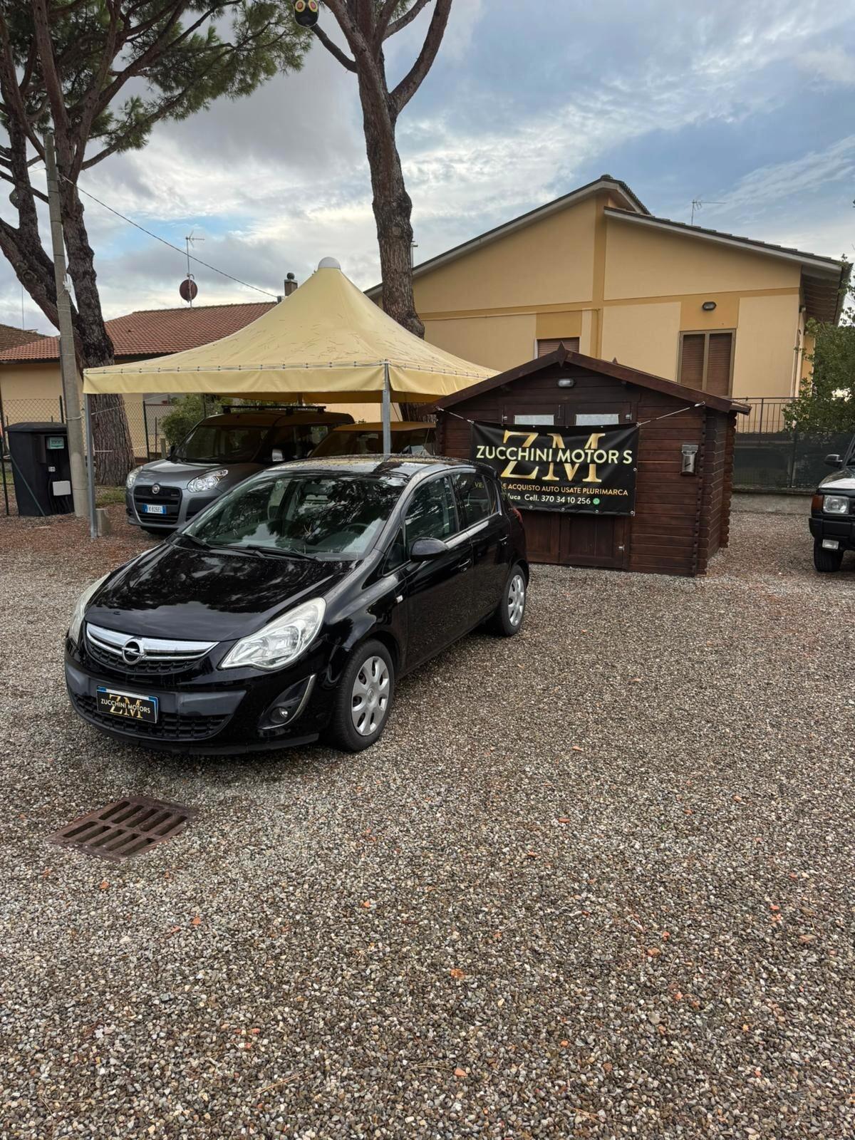 Opel Corsa 1.2 5 porte Cosmo