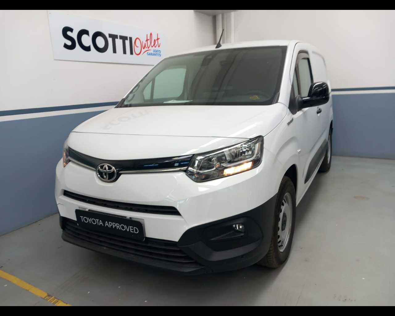 TOYOTA P.CITY EV L1 50KWH S CMF23
