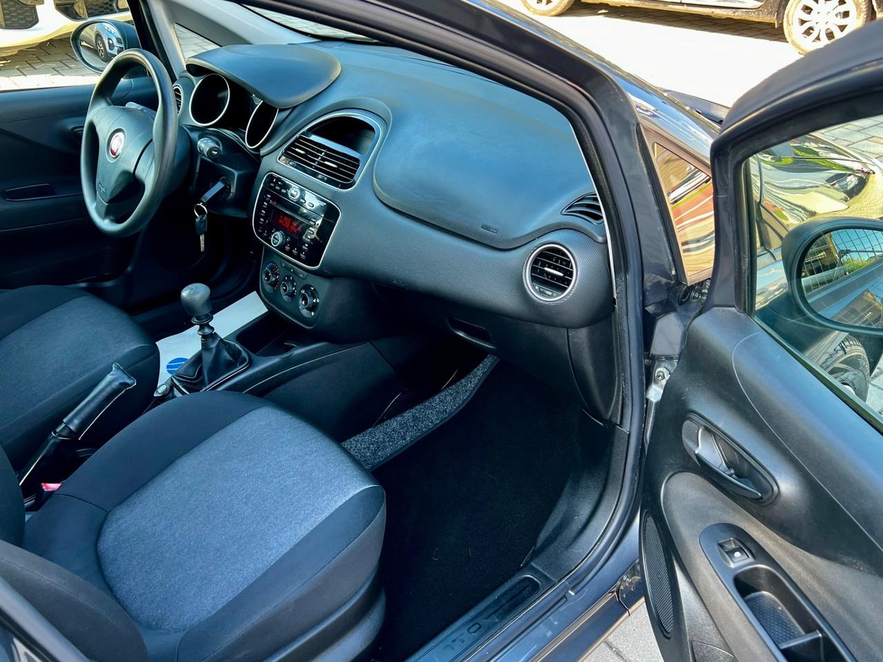 Fiat Punto 1.2 8V 5 porte Neopatentati