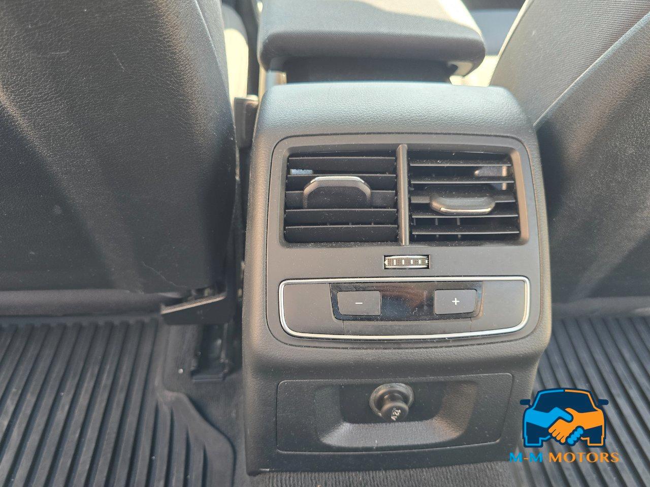 Audi A4 Avant 40 2.0 g-tron Business Advanced 170cv s-tronic