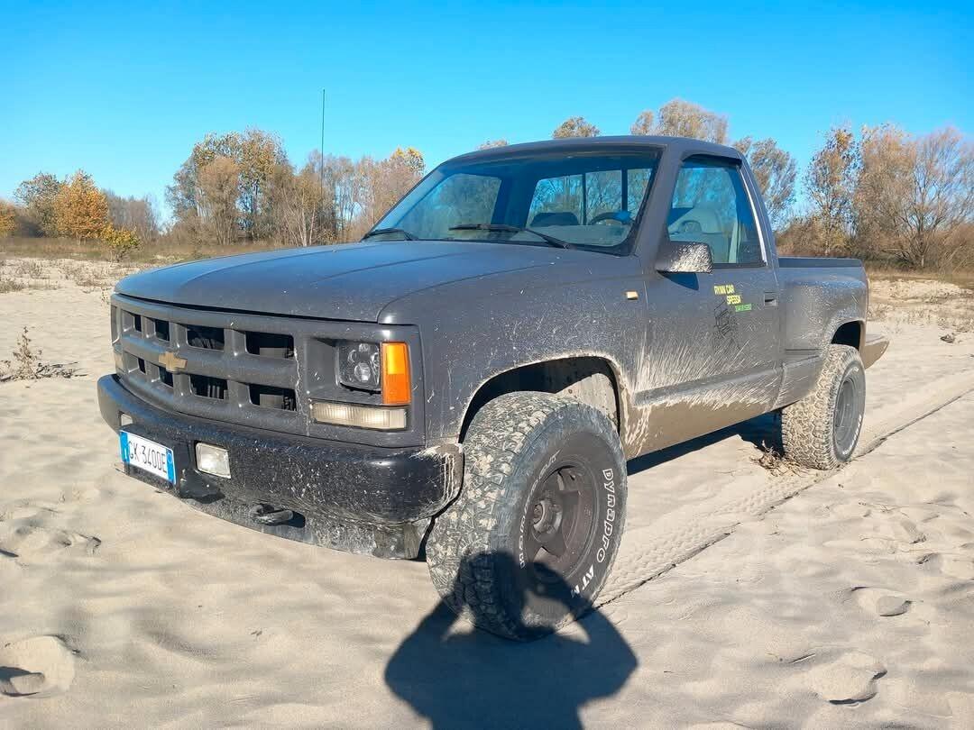 Chevrolet K1500 Z 71 5700 gpl 33 a libretto