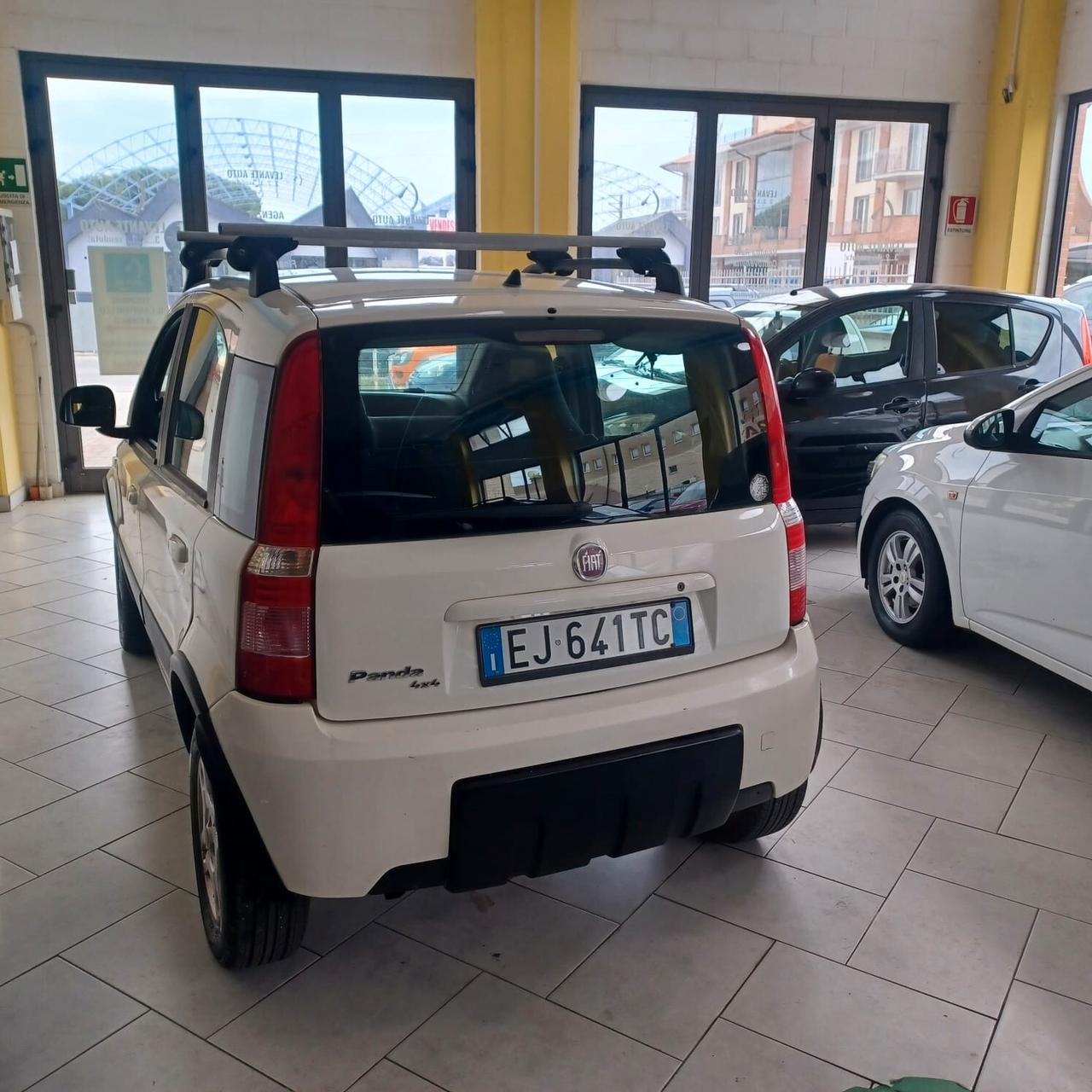 PANDA CROSS 4X4 1.3 MJTD INDISTRUTTIBILE