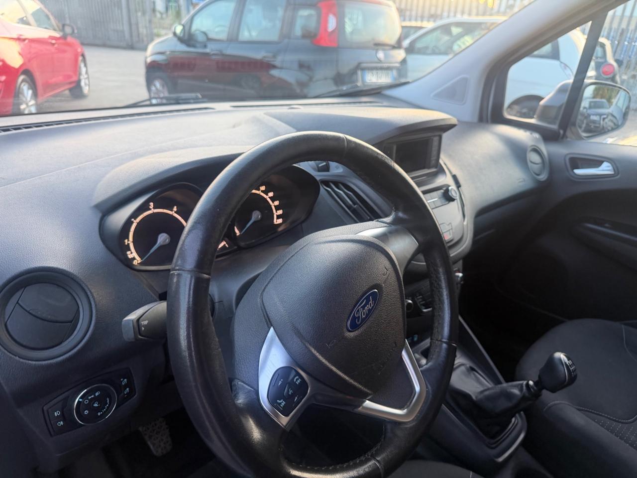 Ford transit courier