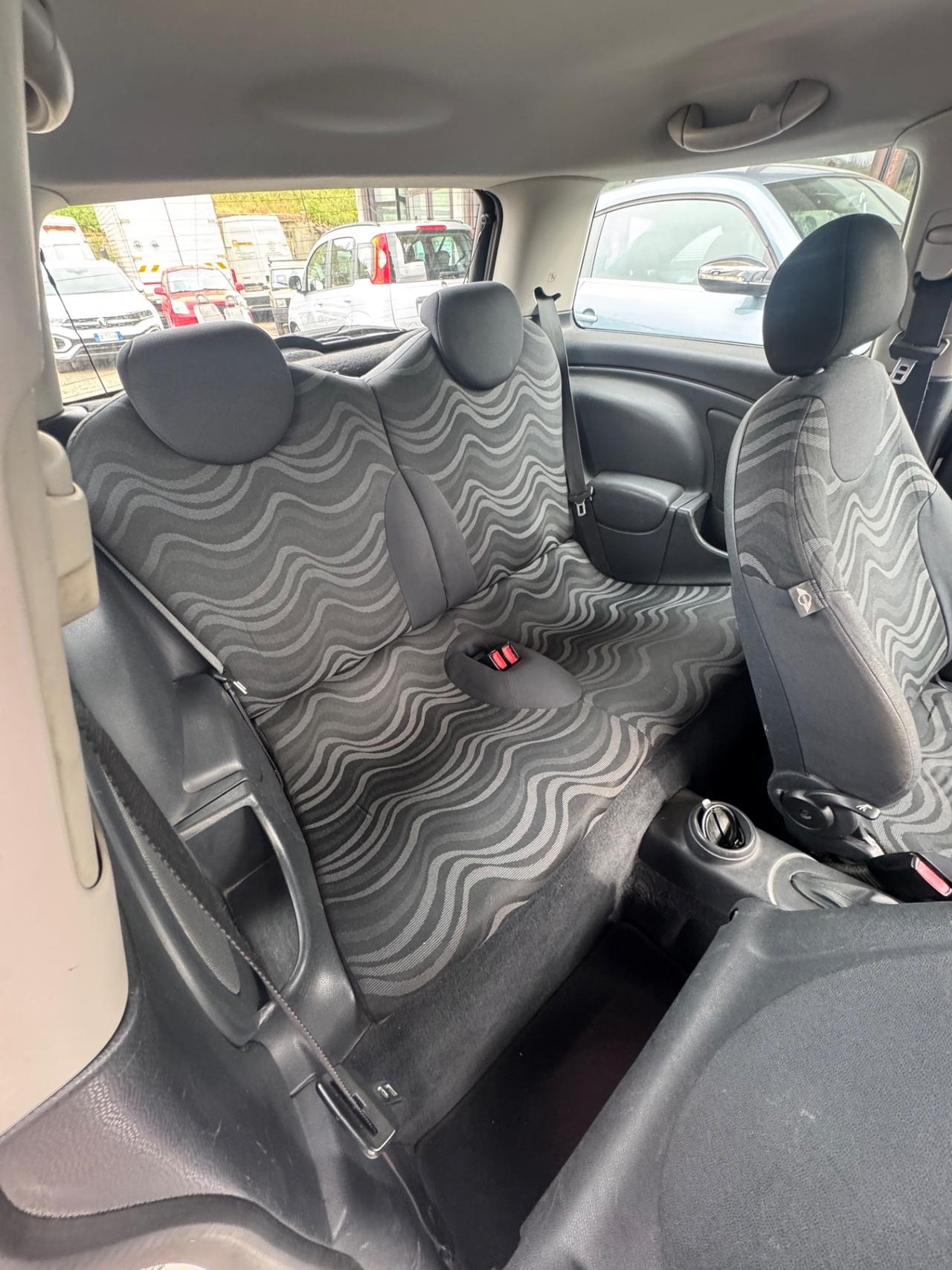 Mini 1.4 tdi One D de luxe