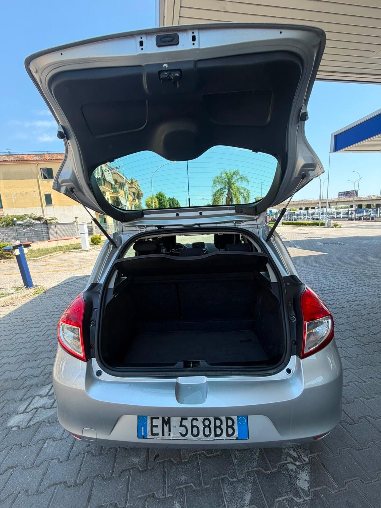Renault Clio 1.2 16V 5 porte Dynamique