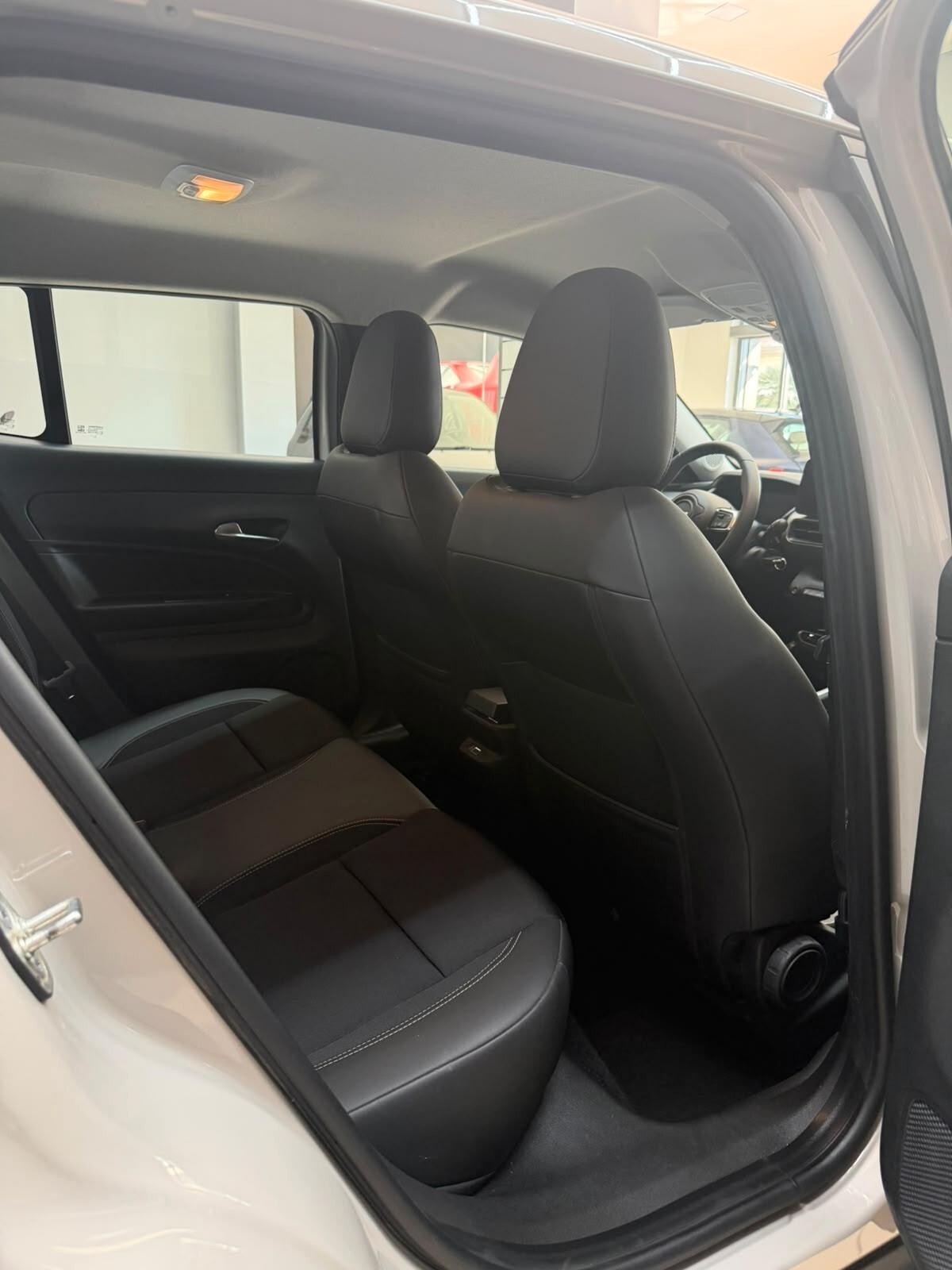Jeep Avenger 1.2 Turbo 100 CV MHEV Summit