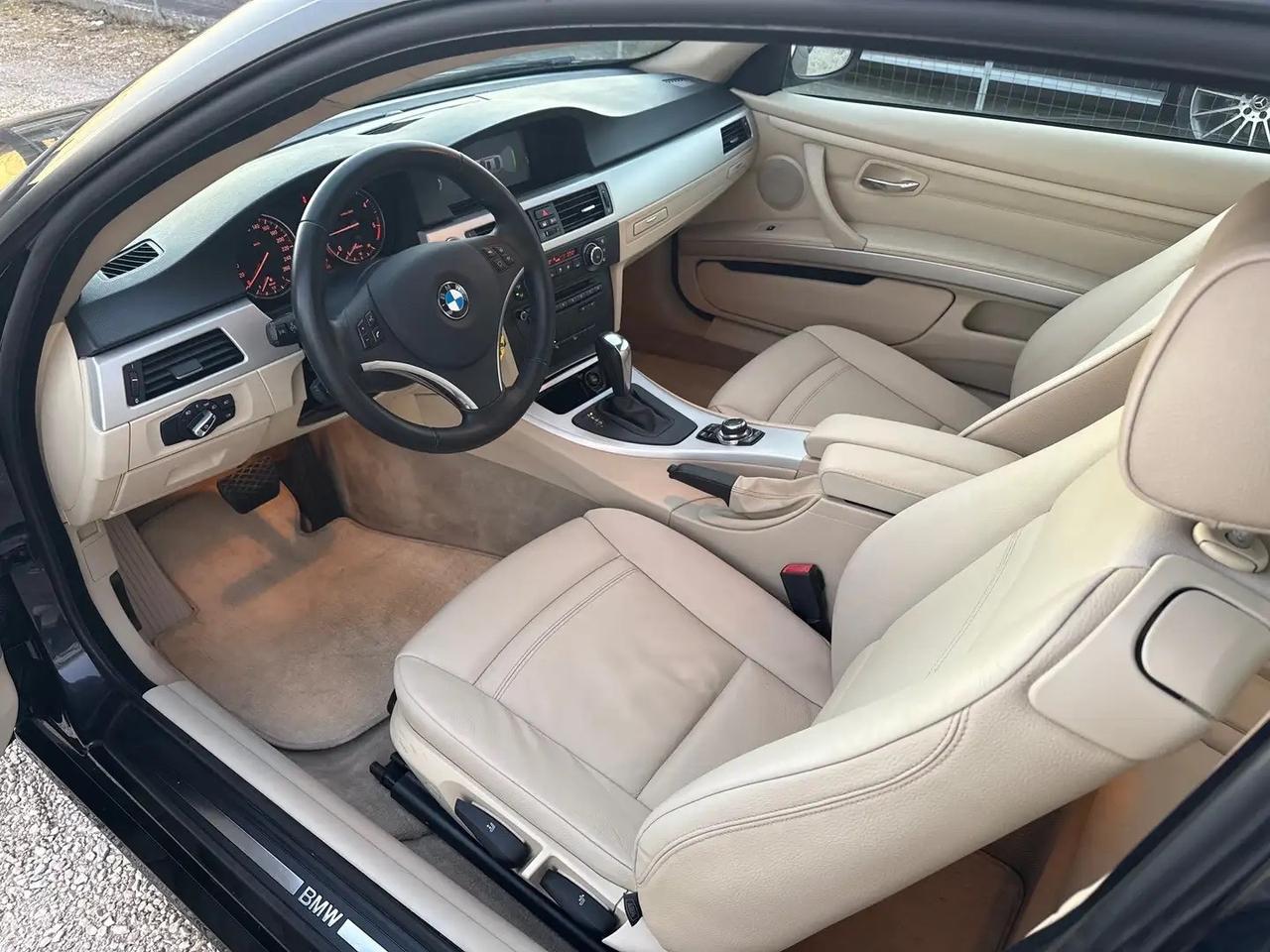 BMW 320 d coupe 320d xdrive Futura+Navi+Pelle