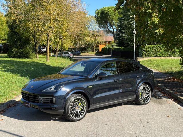PORSCHE Cayenne Coupé 3.0 V6 E-Hybrid Platinum Edition IVA ESPOSTA