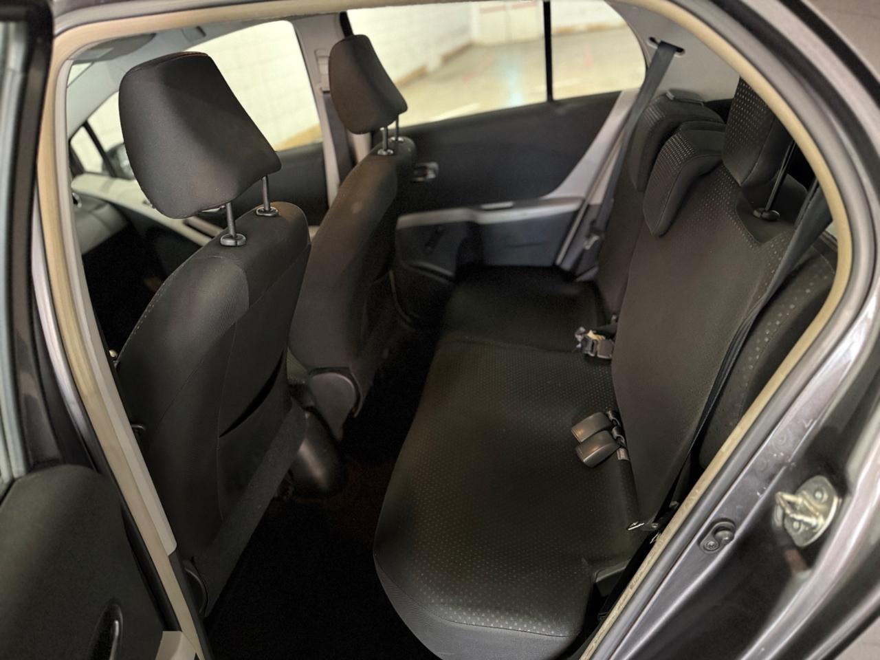 Toyota Yaris 1.0 5 porte Sol