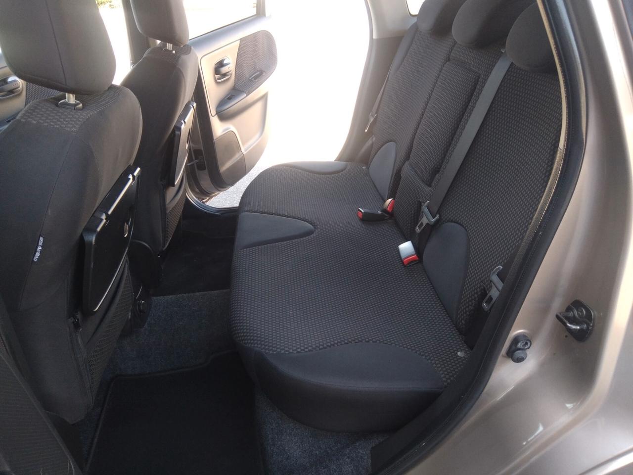 Nissan Note 1.6 16V 110cv cambio automatico x neopatentati