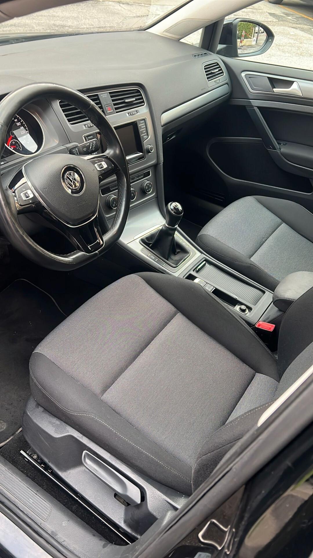 Volkswagen Golf 1.2 TSI 85 CV 5p. Neopatentati