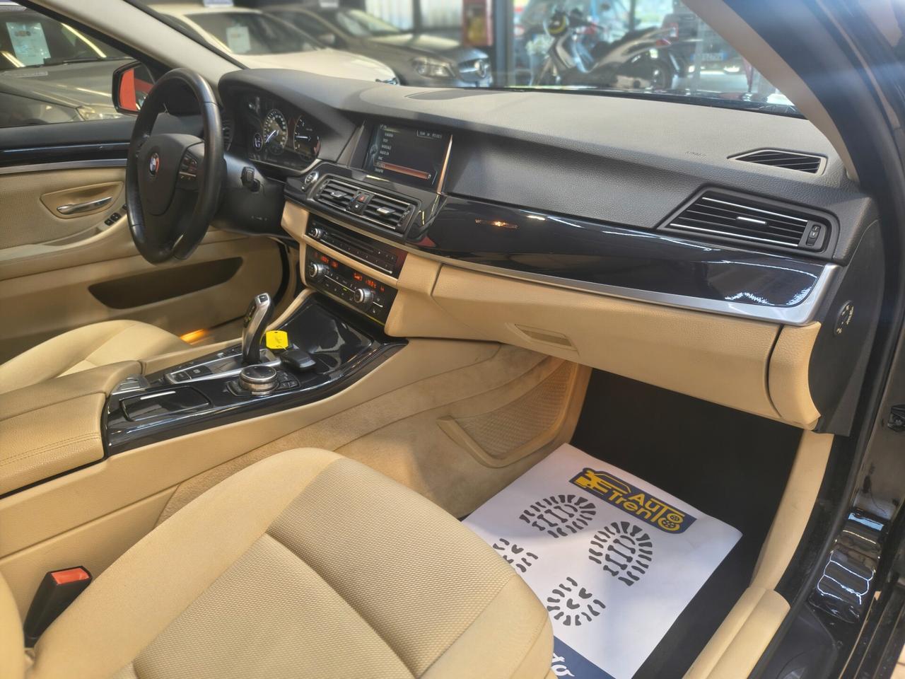 Bmw 525d Touring Business 2.0 220 CV automatica