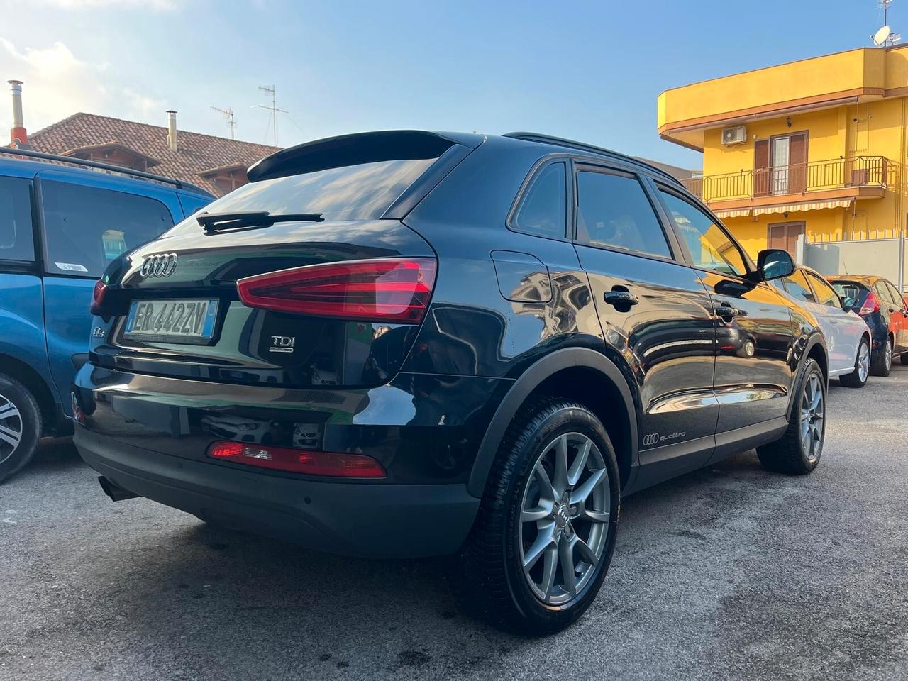 Audi Q3 2.0 TDI quattro S tronic Business Plus