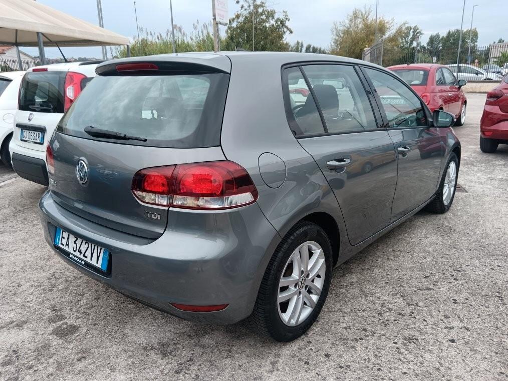 Volkswagen Golf 1.6 TDI DPF 5p. Highline