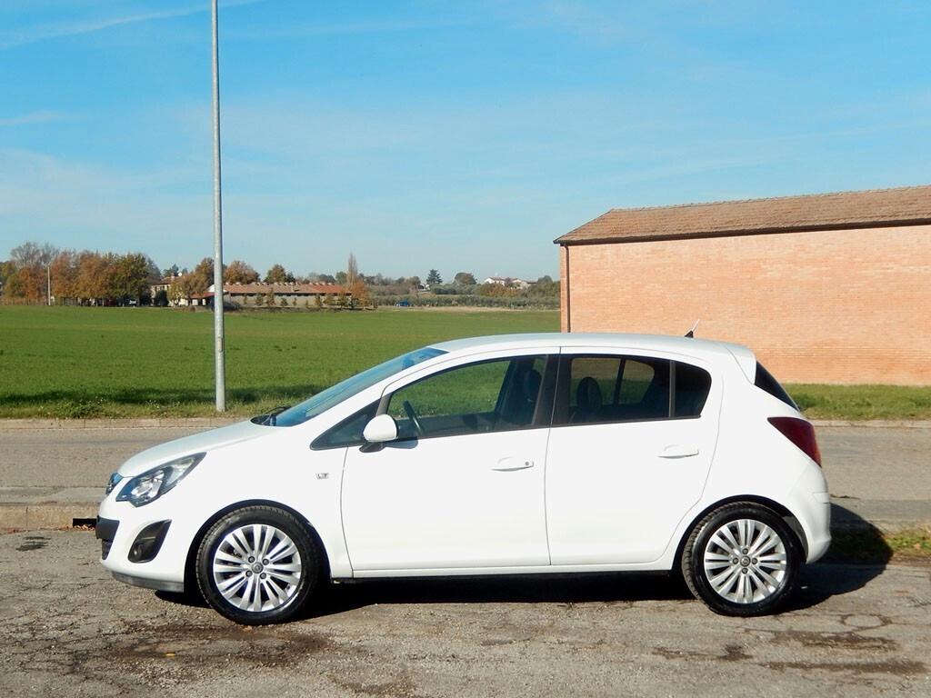 OPEL CORSA D 1.2 impianto GPL - UNIPROPRIETARIO