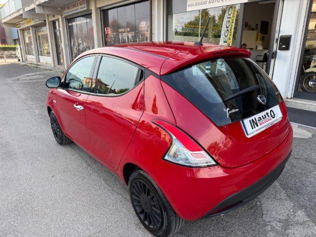 LANCIA Ypsilon 1.0 FireFly 5 porte S&S Hybrid Ecochic Silver