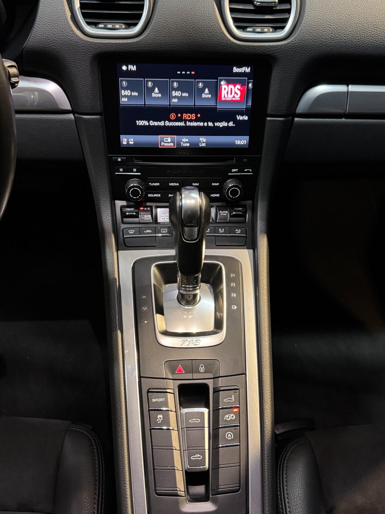Porsche 718 Spyder Boxster 2.0 T