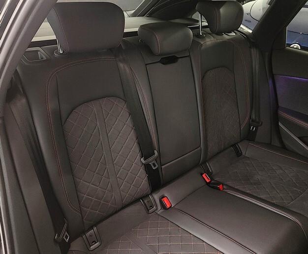 Audi A4 Avant 40 TDI quattro S tronic line 204 CV