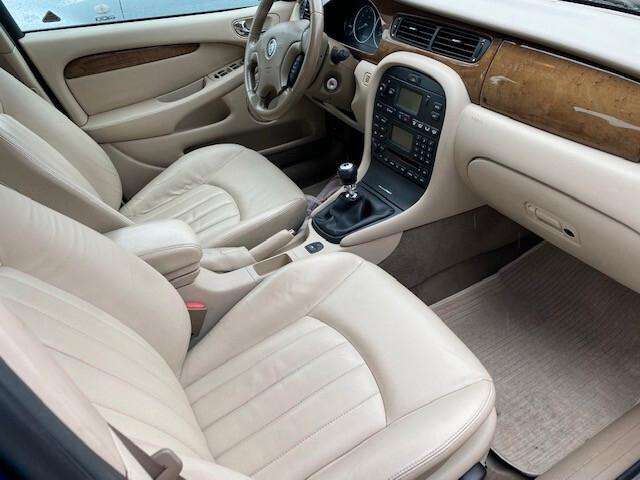 Jaguar X-Type 2.0 V6 24V cat Executive-2002