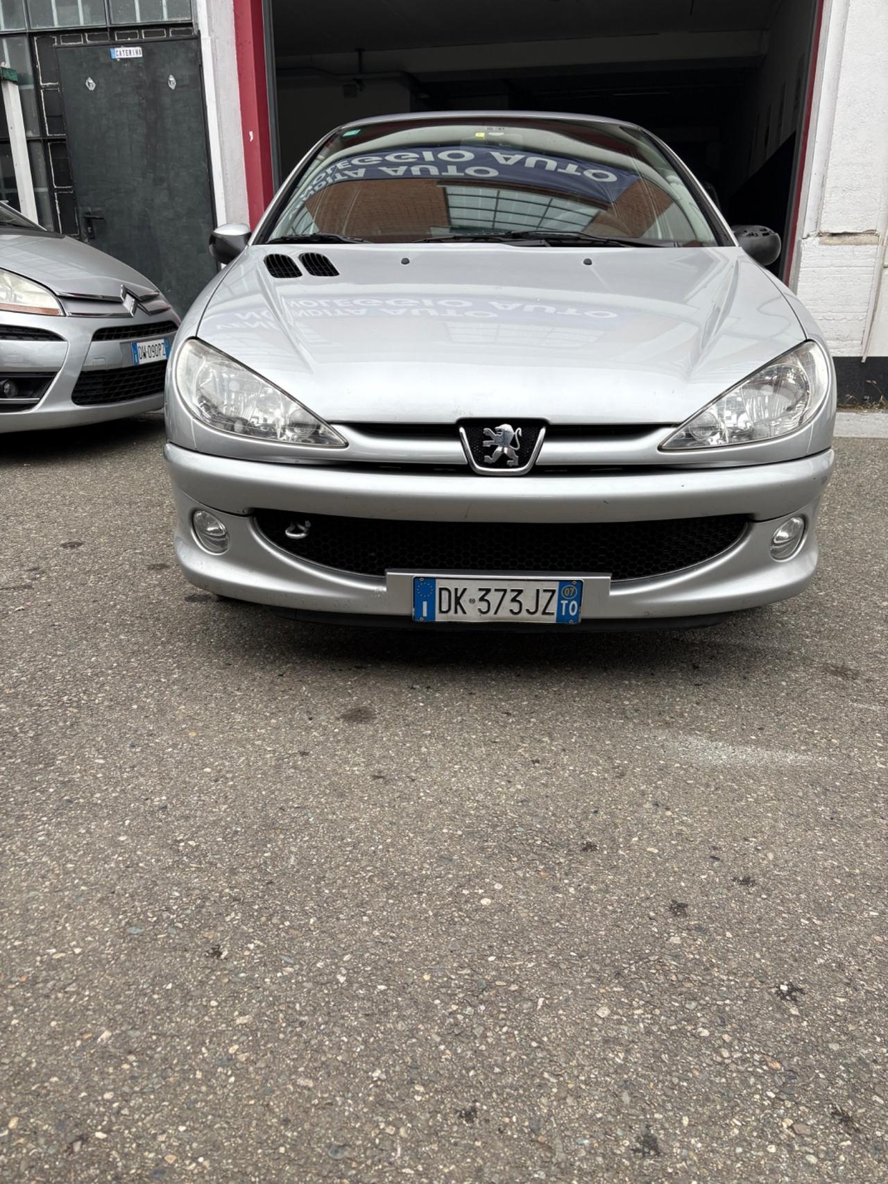 Peugeot 206 1.4 5p. Enfant Terrible